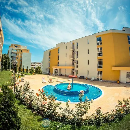 Crown Fort Club Studio Apartamento Sveti Vlas