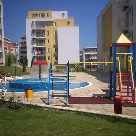 Crown Fort Club Studio Apartamento *
